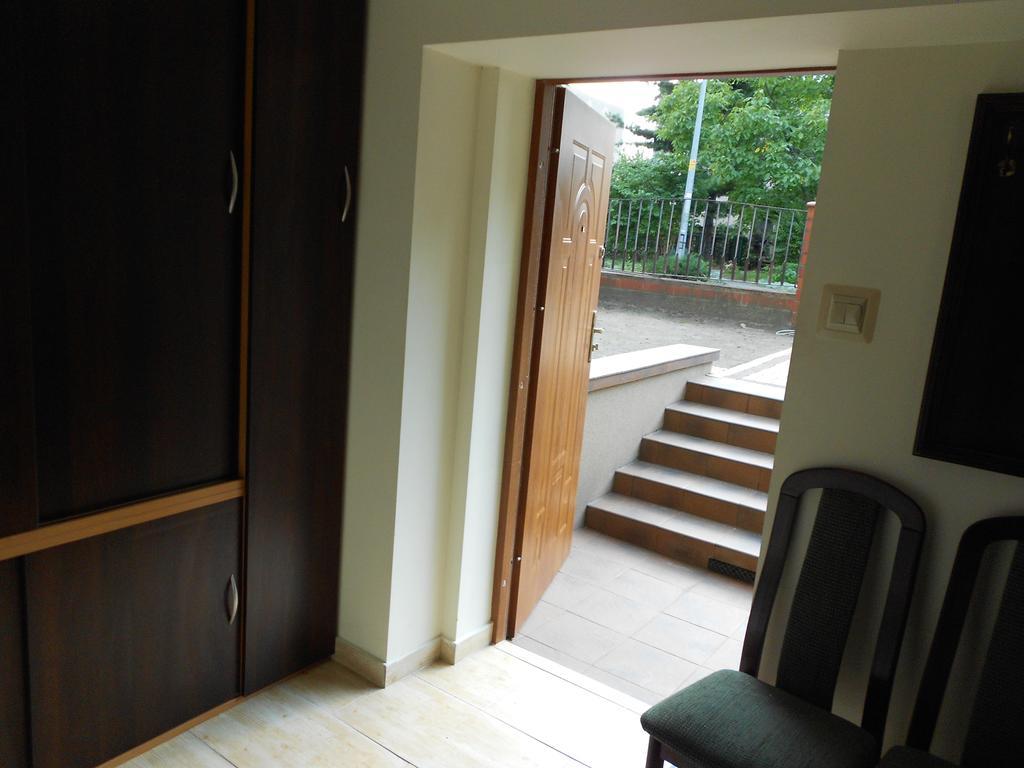 Апартаменты Apartament Biala Magnolia Вроцлав Экстерьер фото